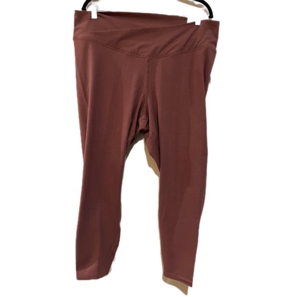 Old Navy Pants - NWT / Old Navy / Rust Colored Cropped Leggings / Size XXL / Plus Size